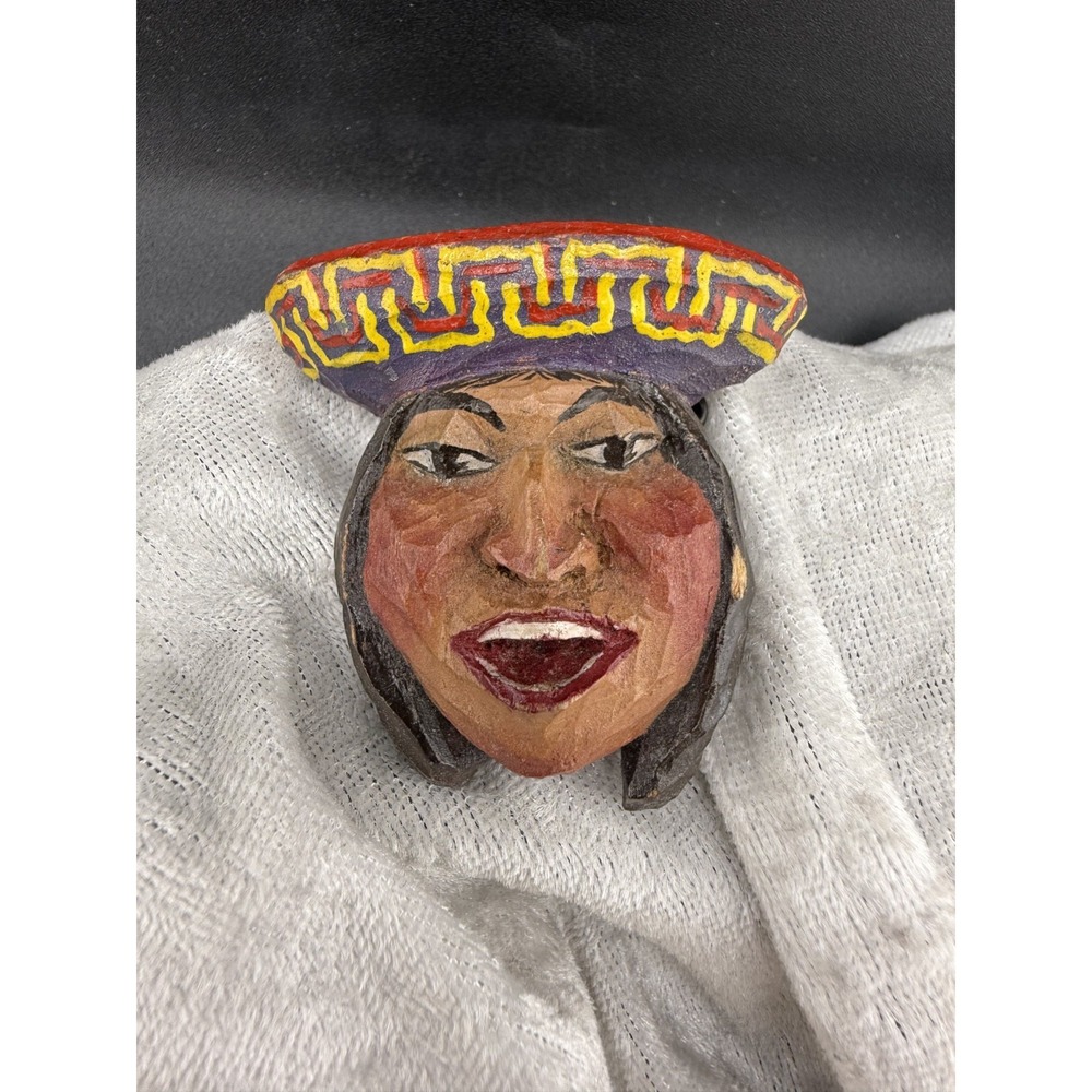 Vintage Artisan Wood Face Brooch Tribal Red Yellow Purple Hat‎